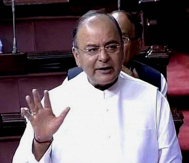 अरूण जेटली ने कहा,आर्थिक मंदी के कारण सार्वजनिक बैंकों का एनपीए बढा