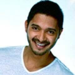 अब हिंदी में श्रेयस बनायेंगे ‘पोश्टर बॉईज’