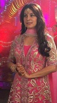 ‘युद्व’ में बिग बी की भूमिका नीरस: जूही चावला