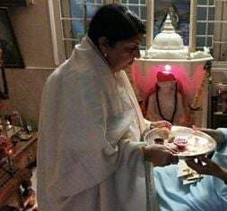 और ''ऐ मेरे वतन के लोगों'' सुनकर रो पड़े थे पंडित नेहरु