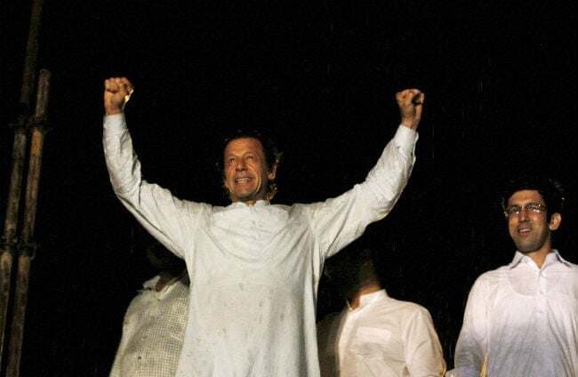 पाकिस्‍तान में तख्तापलट का खतरा!