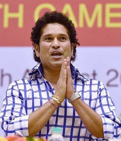 योग गुरु आयंगर को सचिन ने दी श्रद्धांजलि