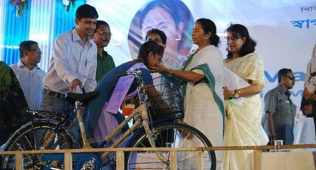 चार दिवसीय उत्तर बंगाल दौरे पर आयी सीएम ममता