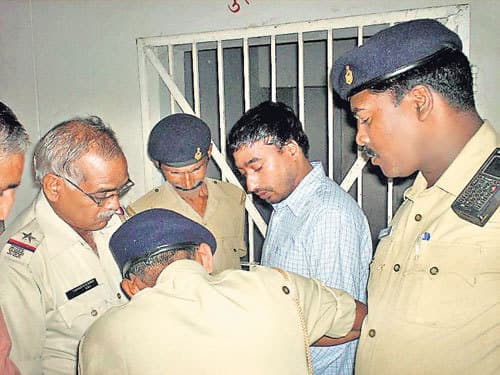 तारा शाहदेव प्रकरण:रकीबुल से संपर्क रखने वाले तीन डीएसपी को नोटिस