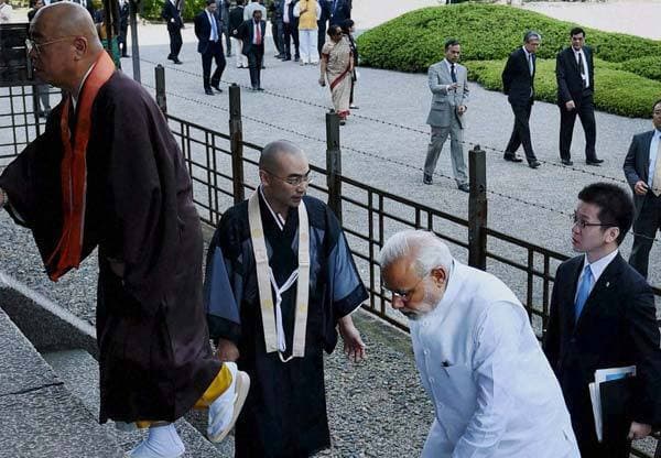 सांस्कृतिक प्रतीकों के सहारे कूटनीति