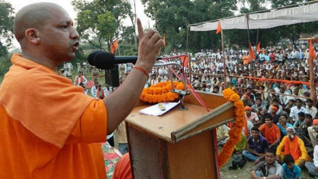 आजम खां के बयान पर योगी आदित्‍यनाथ का पलटवार