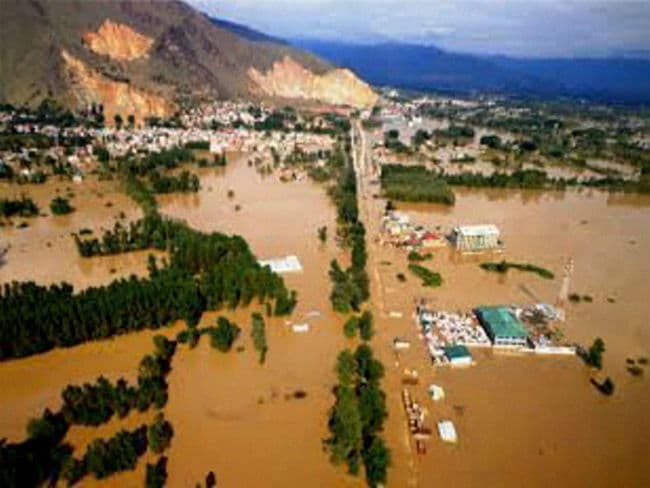 बाढ़ ने कश्‍मीर को बना दिया जन्नत से जहन्नुम