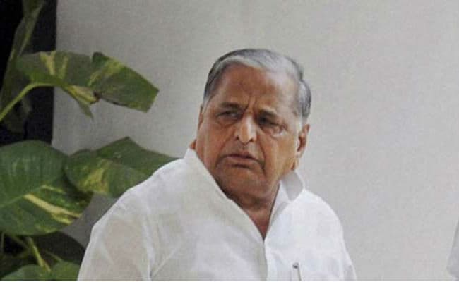 मैनपुरी सीट उपचुनाव मुलायम की तीसरी पीढी के लिए बन सकता है संसद का रास्ता