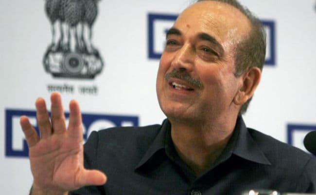 कांग्रेस ने केंद्र से जम्मू कश्मीर बाढ़ पीड़तों के लिए हेलिकॉप्टर सेवा बढ़ाने को कहा