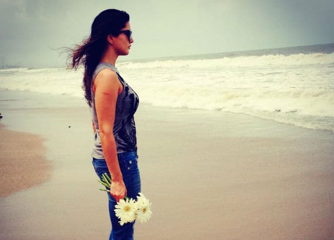 सनी लियोन आतंकियों से नाराज