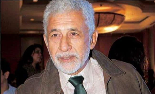 पिता की कब्र पर उनसे बात हुई थी:नसीरुद्दीन शाह