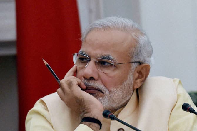 नरेंद्र मोदी : सीएम से पीएम बने, पर रूटीन जस का तस