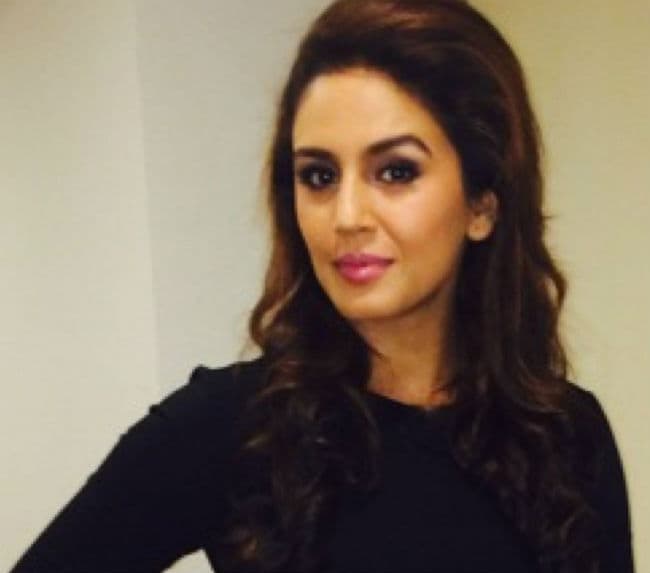 आयुष्‍मान ने दी हुमा को ''मिट्टी की खूशबू''