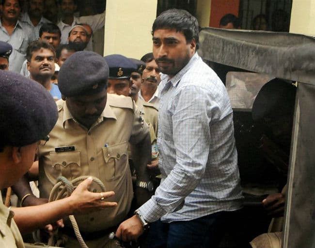 रंजीत उर्फ रकीबुल ने कोर्ट से किया आग्रह,कहा,फ्लैट से कपड़े दिला दें हमें