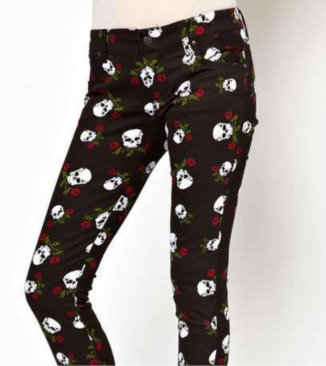 फैशनबल दिखना है तो ट्राई करें प्रिंटेड ट्राउजर