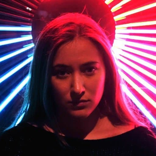 ट्विटर पर लौटीं रॉबिन विलियम्स की बेटी