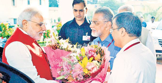 मोदी मुहूर्त में मंगलमय हुआ देश