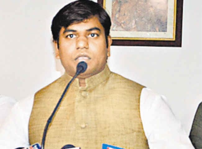 Bihar New Cabinet: न विधायक बने और न MLC फिर भी नीतीश कैबिनेट में बन गए मंत्री, मिली ये जिम्मेवारी