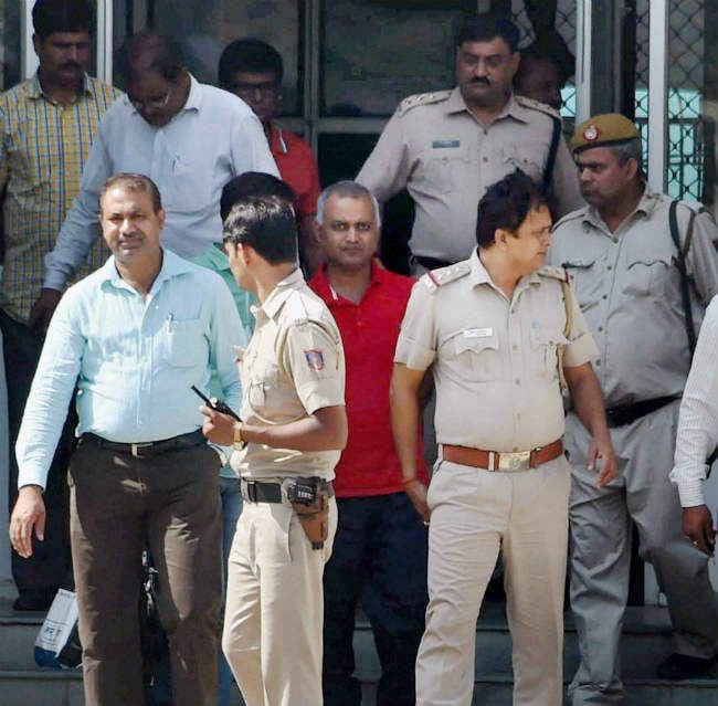 घरेलू हिंसा मामला : एक दिन के लिए जेल भेजे गए सोमनाथ भारती