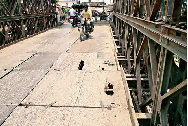 वोट ओकरे, जे करतै विकास