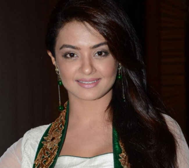 खुद को बिग बॉस के सही इंसान नहीं मानती सुरवीन चावला