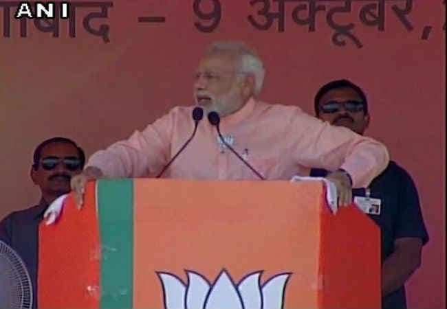 मुझे गाली देने पहले डिक्शनरी में शब्द खोजते थे, अब तो फैक्ट्री बैठा ली है : नरेंद्र मोदी