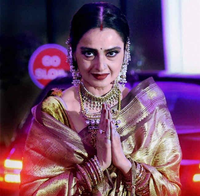 जन्‍मदिन विशेष : ''इन आंखों की मस्‍ती में'' कहकर दर्शकों को दीवाना बना गई रेखा