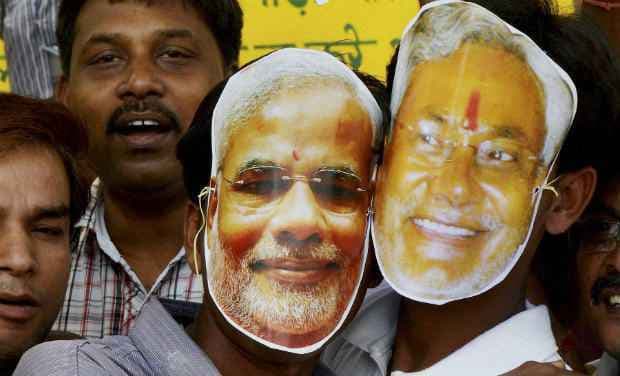 परदे के पीछे का चुनाव अभियान : तकनीक तो सिर्फ माध्यम है, असली ताकत मैसेज है