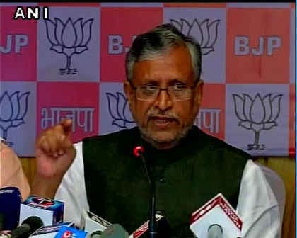 नीतीश कुमार का पूरा मंत्रिमंडल आकंठ भ्रष्टाचार में डूबा है : सुशील मोदी