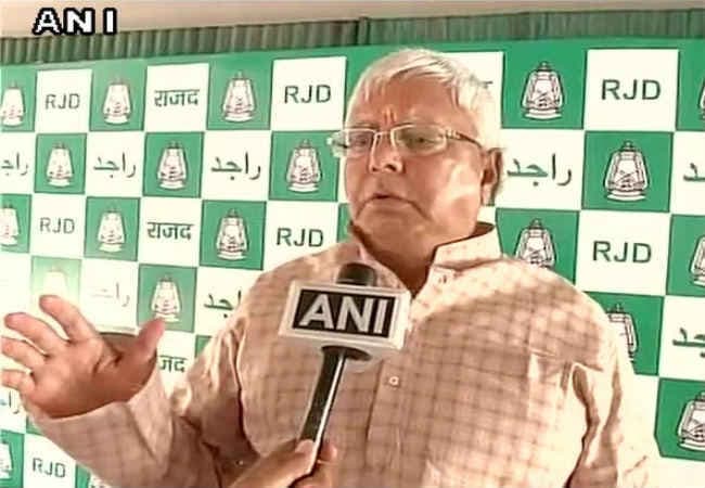 लालू ने पूछा, बिहार में हार के बाद मोदी इस्तीफा देंगे ?