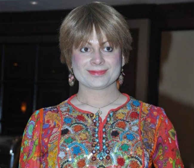 ''बिग बॉस'' फेम बॉबी डार्लिंग बिजनेसमैन रमनीक से करेंगी शादी