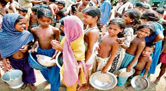 गरीबी का फंदा तोड़ने के वास्ते