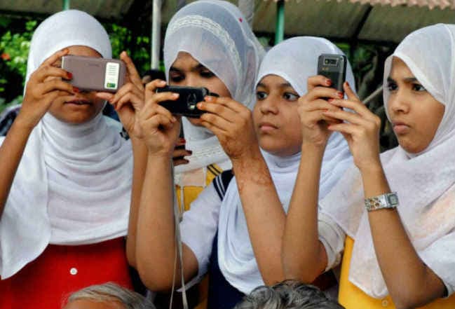 कॉल ड्राप पर एक दिन में तीन रुपये तक देना होगा मुआवजा