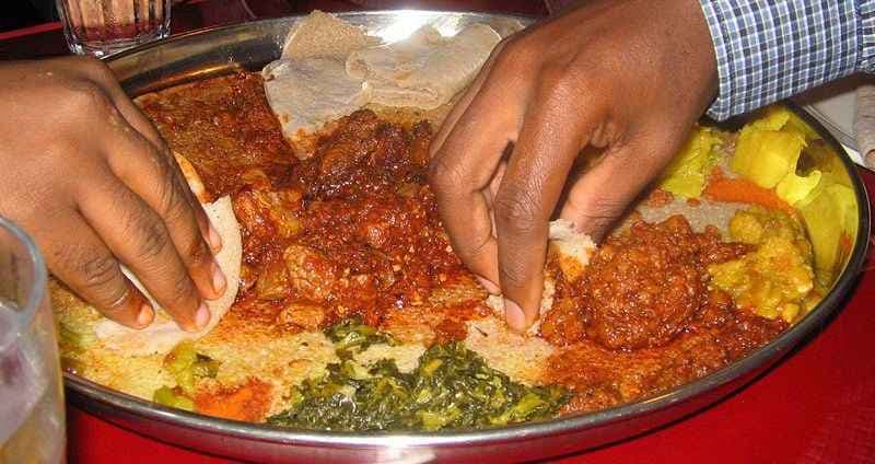 एन्जॉय करें पर ओवरइटिंग नहीं!