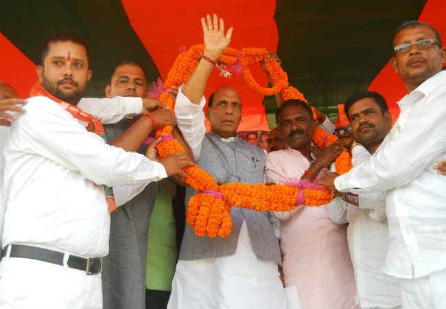 अहम मुद्दों पर चर्चा करे महागंठबंधन : राजनाथ