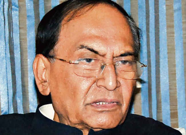 नीतीश कुमार सीएम बने, सुझाव मैंने िदया : सीपी ठाकुर