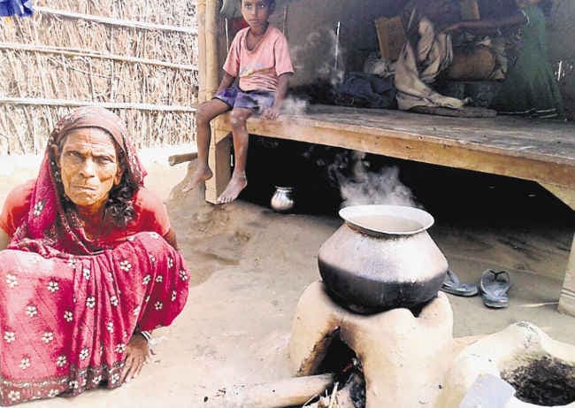 गीता की ससुराल में जश्न का माहौल