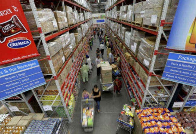 Walmart ने भारत में करोड़ों डालर की रिश्वत दी