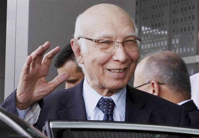 सरताज अजीज को हटाने की तैयारी में पाकिस्तान: सूत्र