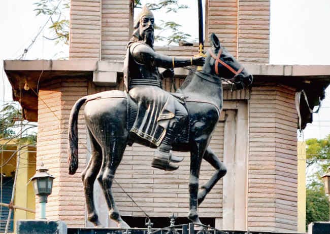 बक्सर : लगातार बन-बिगड़ रहा वोटों का समीकरण