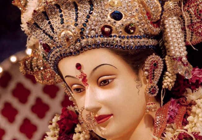 शक्ति की आराधना : मेलजोल का विराट उत्सव