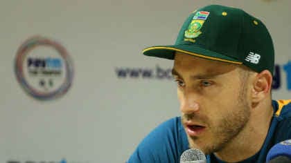 अंपायर के फैसले का विरोध करना महंगा, डु प्लेसिस पर लगा जुर्माना