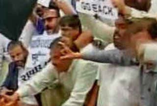 गुड़गांव पहुंचा ”शिवसैनिकों” का बवाल