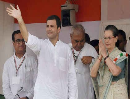 इंदिरा के करीबी फोतेदार का दावा,जबरदस्ती राजनीति में आये हैं राहुल गांधी