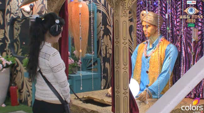 Bigg Boss 9 : जानें घरवालों के कान में क्‍या कहा ''बिग बॉस'' बाबा ने ?
