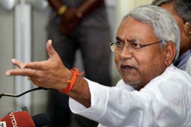 मोदी को देता हूं बहस की चुनौती : नीतीश