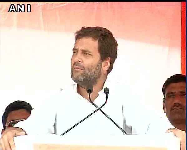 आपका जुमला भूख को नहीं मिटाता साहब : राहुल गांधी