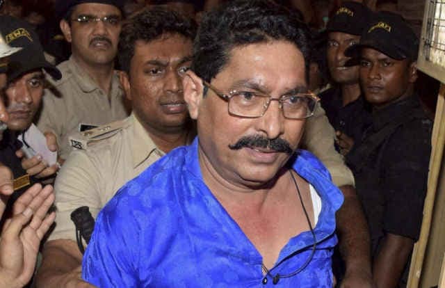 अनंत व रीतलाल को जेल में मिलते हैं मटन व दूध