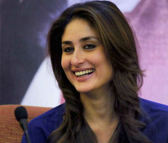 OMG! करीना पहनेंगी 32 किलो का लहंगा