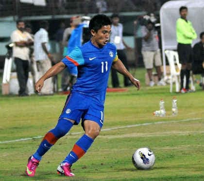 इंडियन सुपर लीग : मुंबई की कोलकाता से भिड़त